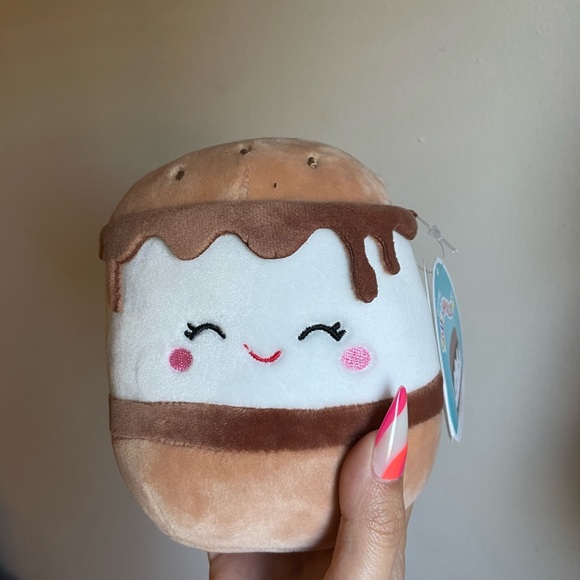 SQUISHMALLOW Carmelita the S’more 5 in - Picture 1 of 1